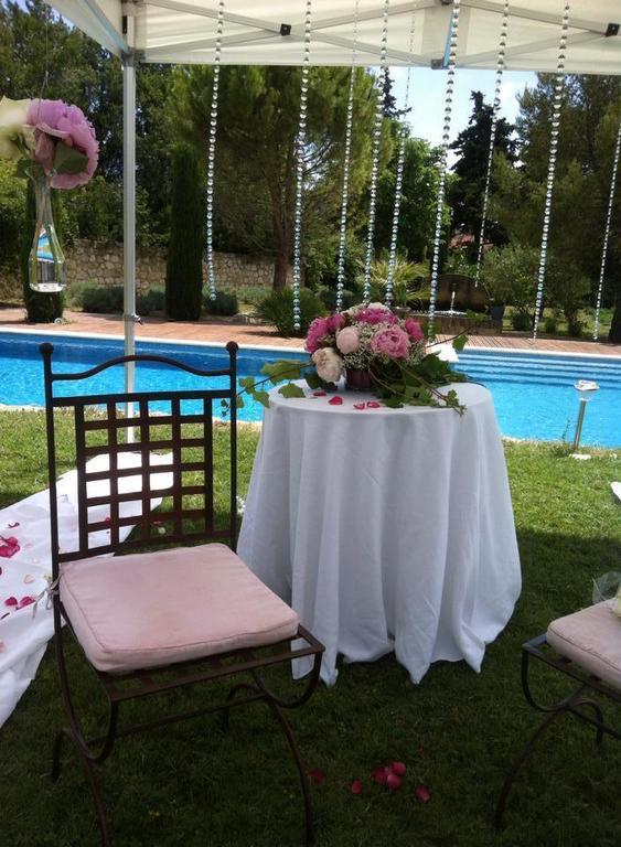 Gite Au Coeur De La Provence & Spa Saint-Cannat Phòng bức ảnh